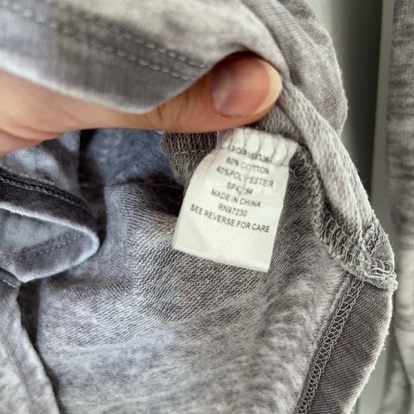 Grey Long Sleeve Elephant Top Size S‎ - Picture 4 of 5